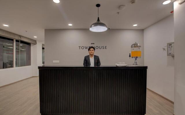 Oyo Townhouse 114 Eureka Grand