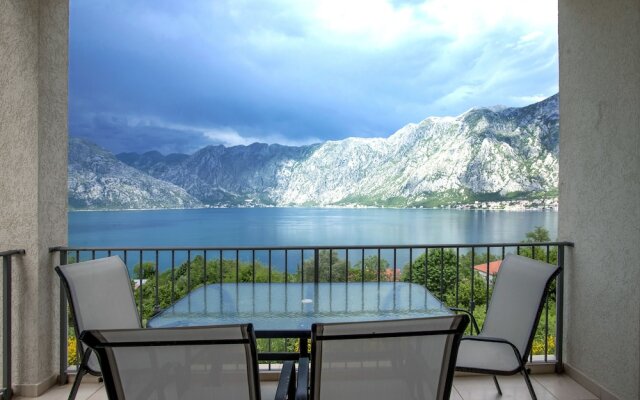 You cant beat this view Apartments