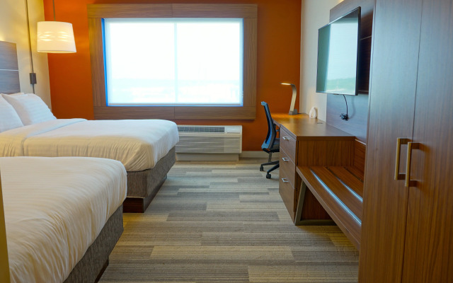 Holiday Inn Express & Suites Omaha - Millard Area by IHG