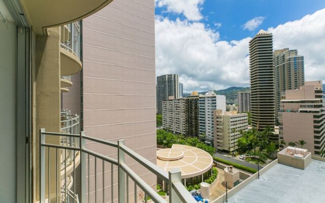 Ilikai Marina Studio City View Condos with Fully Equipped Kitchens & Free Wifi