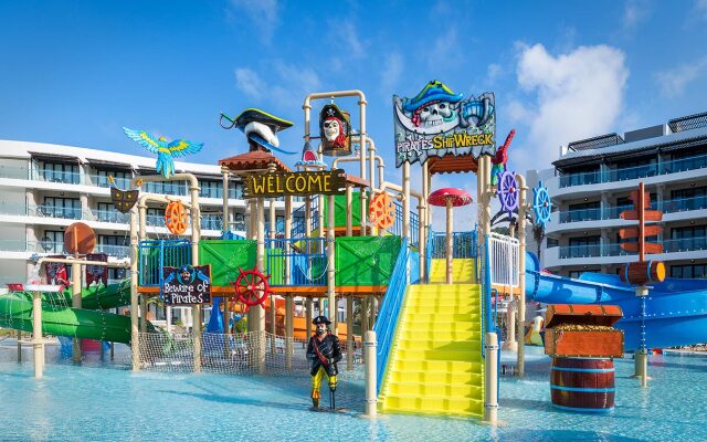 Ocean Coral Spring - All Inclusive