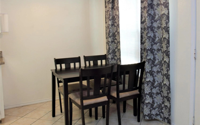 Victoria Palms Inn & Suites