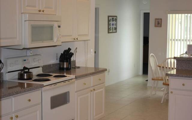 Villa Tineke - Golfcourse - 4 Bedroom