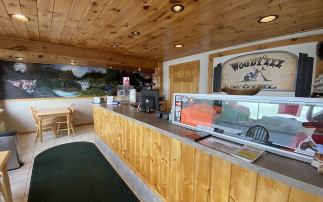 Woodyzzz Motel