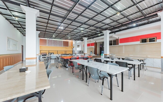 Urbanview Hotel 99 Syariah Banjarbaru by RedDoorz