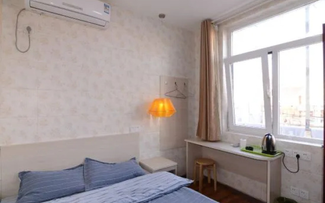 Yangzhong Yizhou Hotel