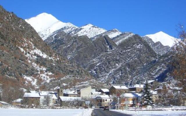 Apartaments Montaña