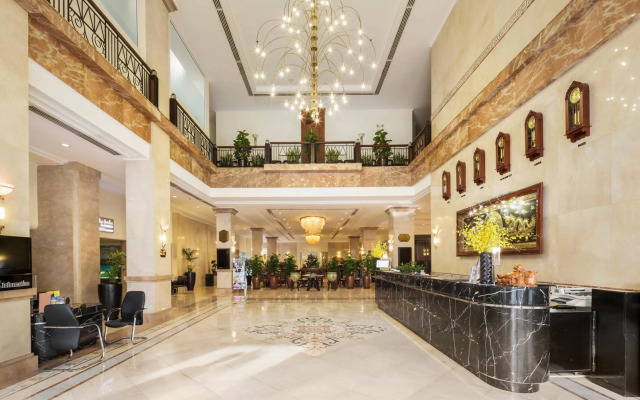 Rex Hotel