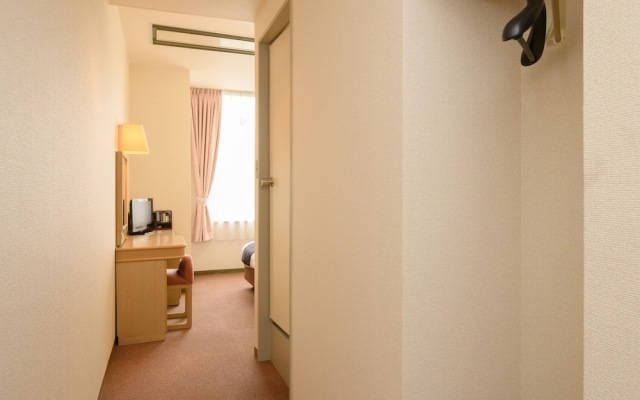 Tabist Ueda Station Hotel