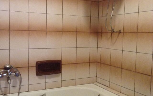Apartment Bila - 15m from the sea: A1 Tisno, Island Murter