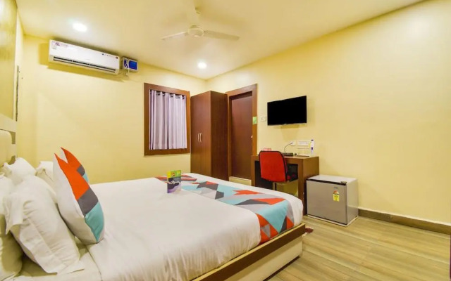 OYO 10153 Hotel Paradise Convention