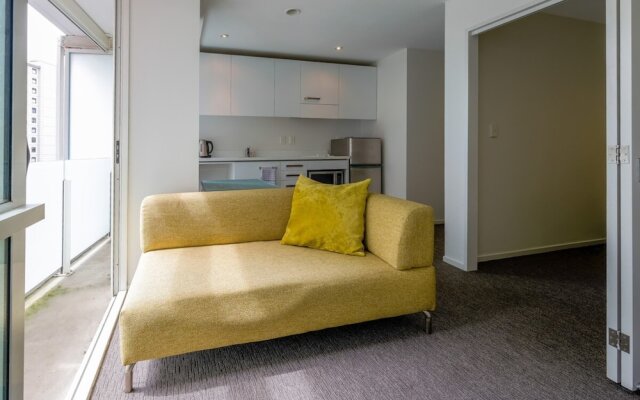 Cosy Renovated 1 Bedroom Apartment in CBD Hotel