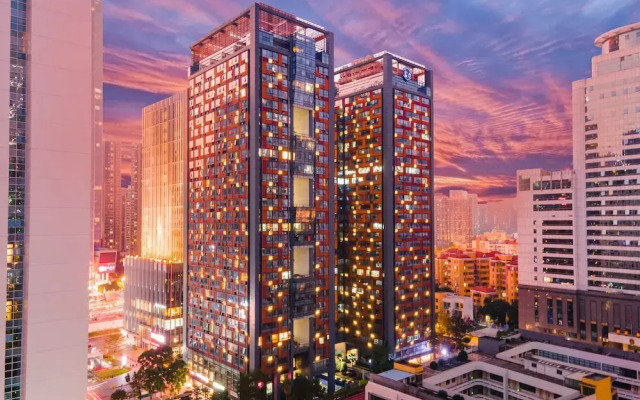 Private-Enjoyed Home Apartment Hotel of R&F Wales Apartment