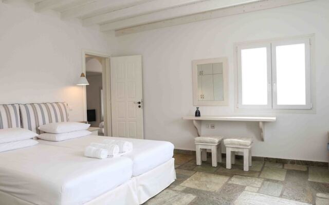 VLIA MAR Myconian Residences