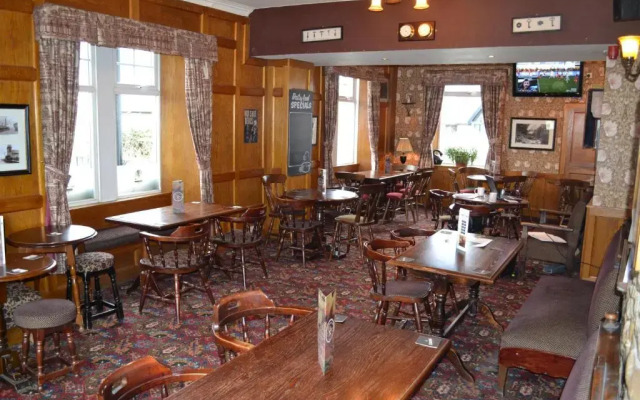 Oak Tree Inn