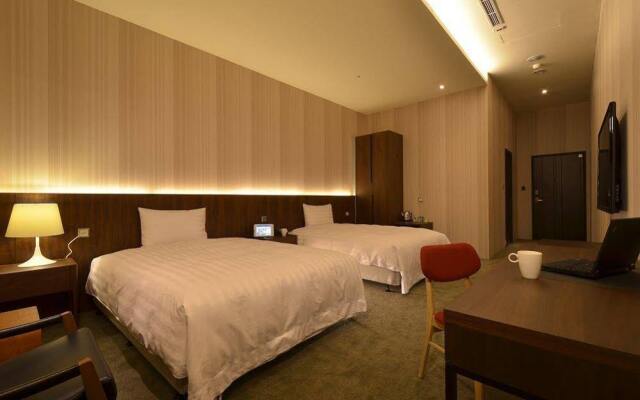 Airline Inn Taichung Green Park Way