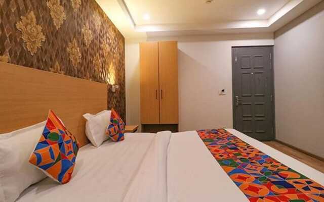 OYO Townhouse 118 Gagan Vihar