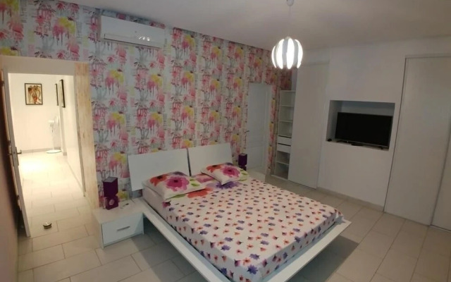 Splendid Villa 2015