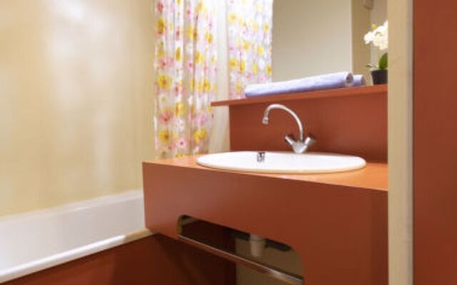 La Roche Blanche 12141