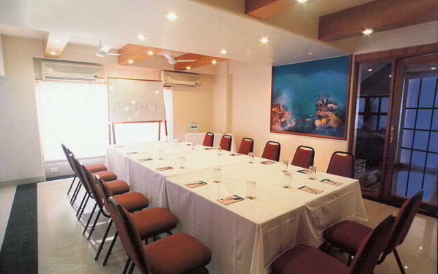 Hotel Imperial Executive, Andheri