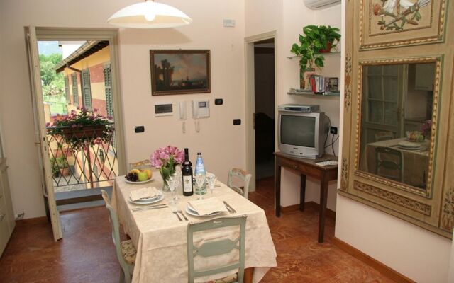 Villa Crella Apartments