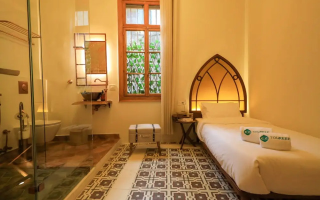 Beit Toureef - Saraya HALA