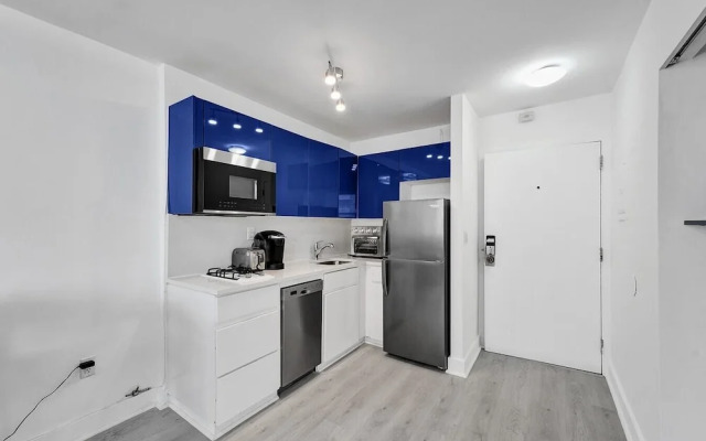 Ocean Dr 1BR Miami Beach Getaway