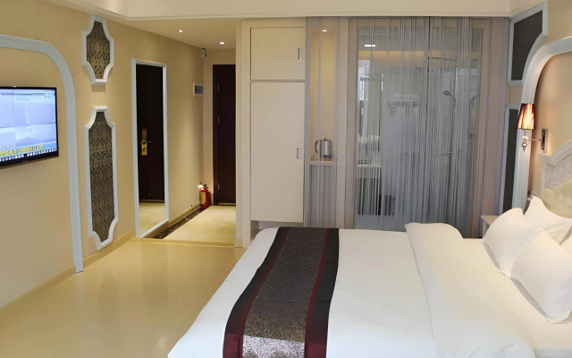 Chuanghui Business Hotel