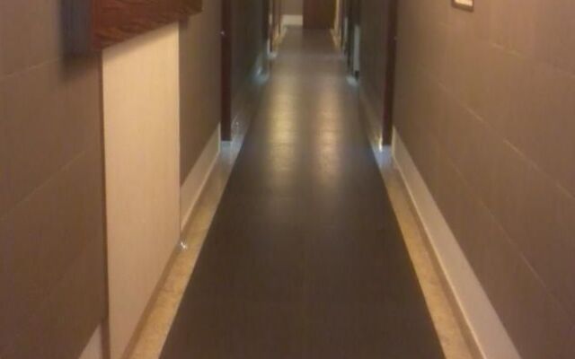 Akshay Inn