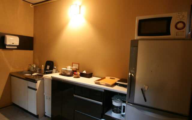 HARUYA Umekoji - Hostel
