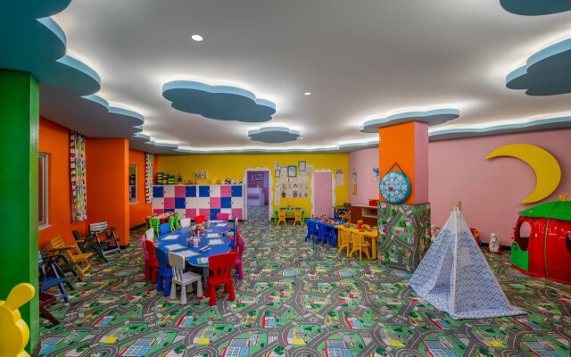 Royal Garden Beach Hotel - All Inclusive
