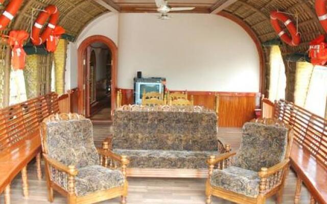 Royal Riviera Hotel & Resort