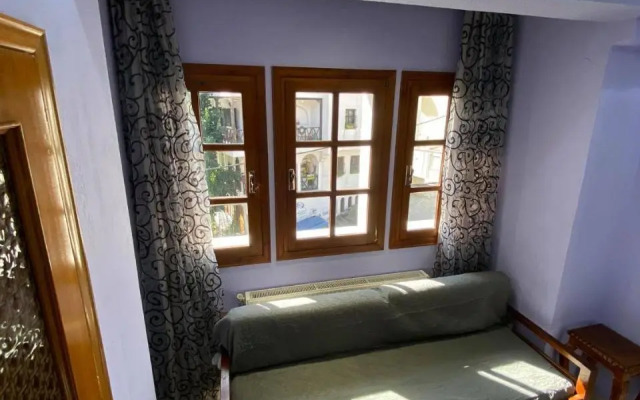 Ano Poli Studios 2