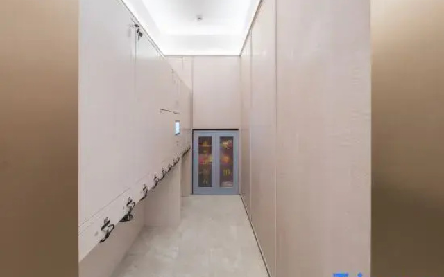 Hanting Hotel (Shanghai Songjiang  Film  Park Hotel)