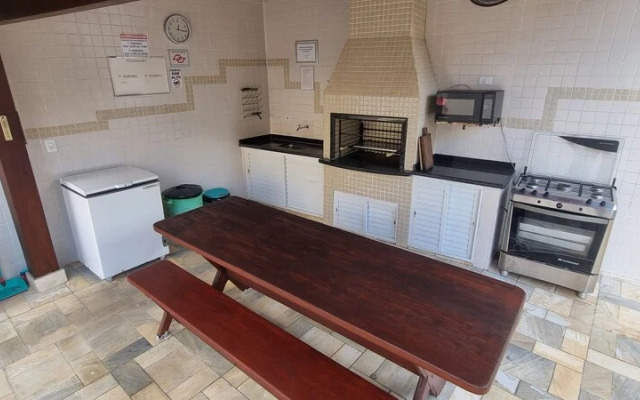 Apartamento com piscina perto do mar de Ubatuba, aceitamos crianças