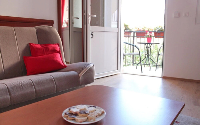 Balabusic Two Bedroom Apartment No.5