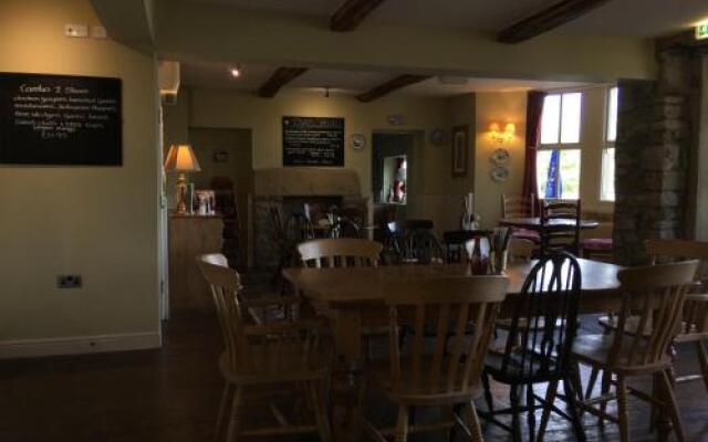 Redwell Inn