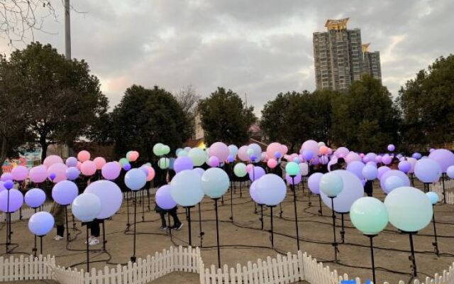 Jindu hotel (xinhuicheng store, lianhua south road)