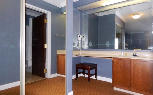 Richmond Suites