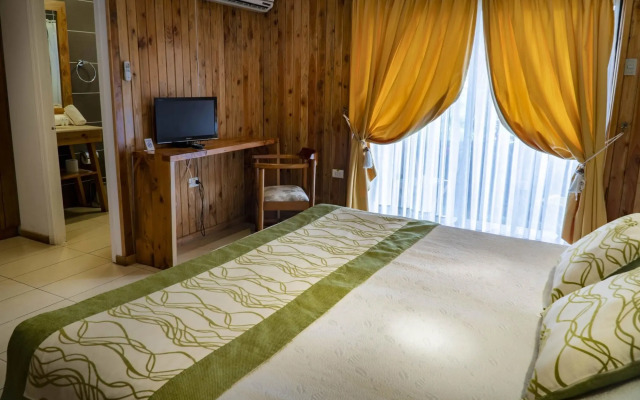 Taha Tai Hotel