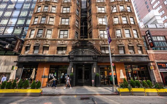 Square Hotel at Times Square