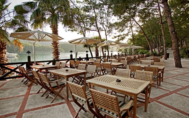 Martı Hemithea Hotel