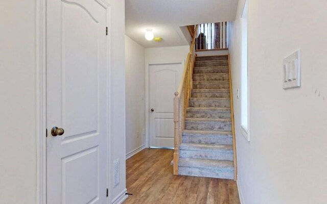 Elegant 3-bedroom House - Bowmanville