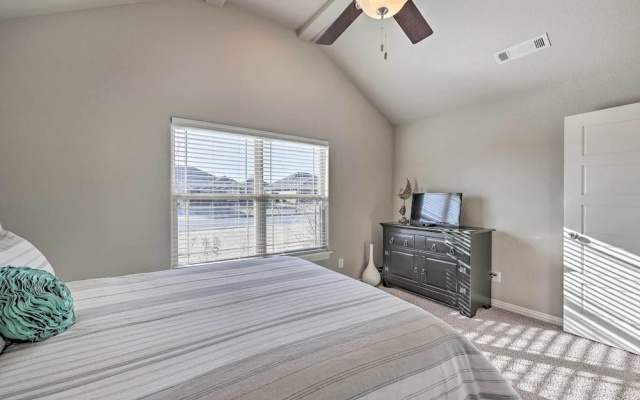 Near Hiking & Biking: Convenient Home in Rogers!
