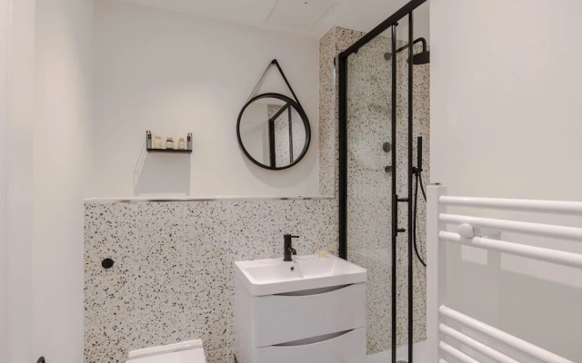 The Sexy Beast - Fitzrovia - by Frankie Says