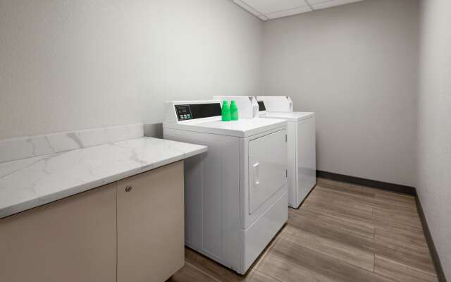 La Quinta Inn by Wyndham Columbus Dublin