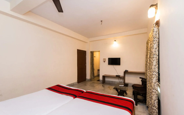OYO 8129 Coral Residency City Center