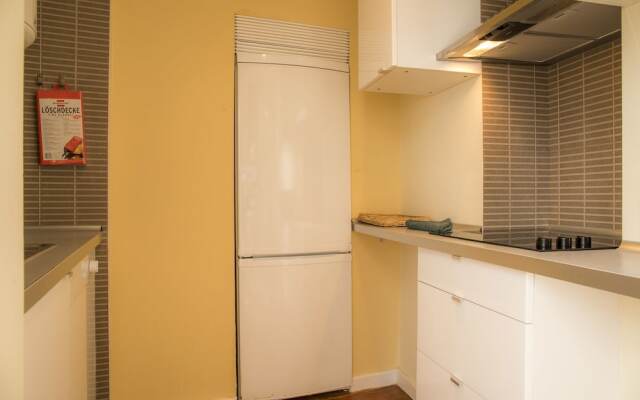 B36 - Backstreet Duplex in Lagos by DreamAlgarve