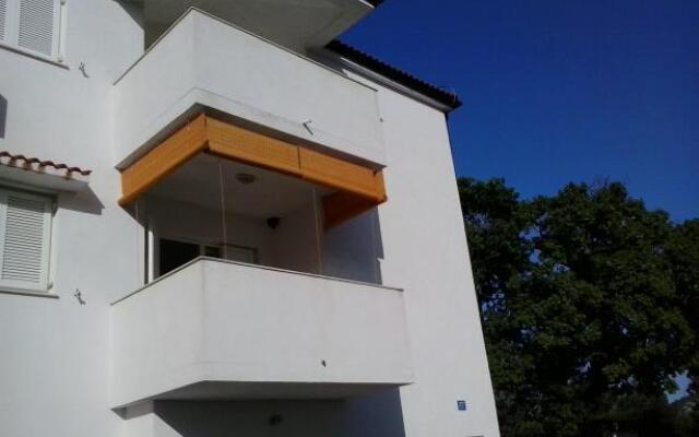Apartment Blaga - with parking; A1 Rogoznica, Riviera Sibenik