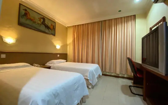 Hotel Umimas by OYO Rooms